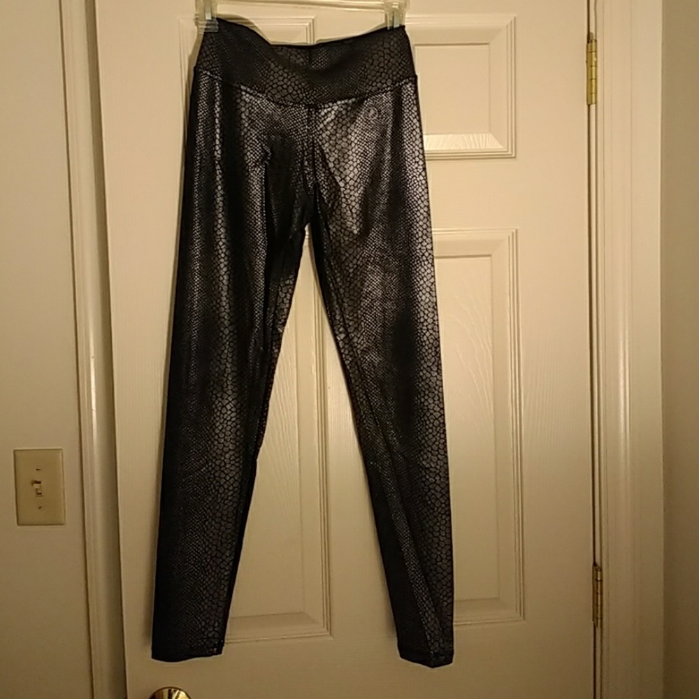 ABS2B Fitness snakeskin print workout leggings!